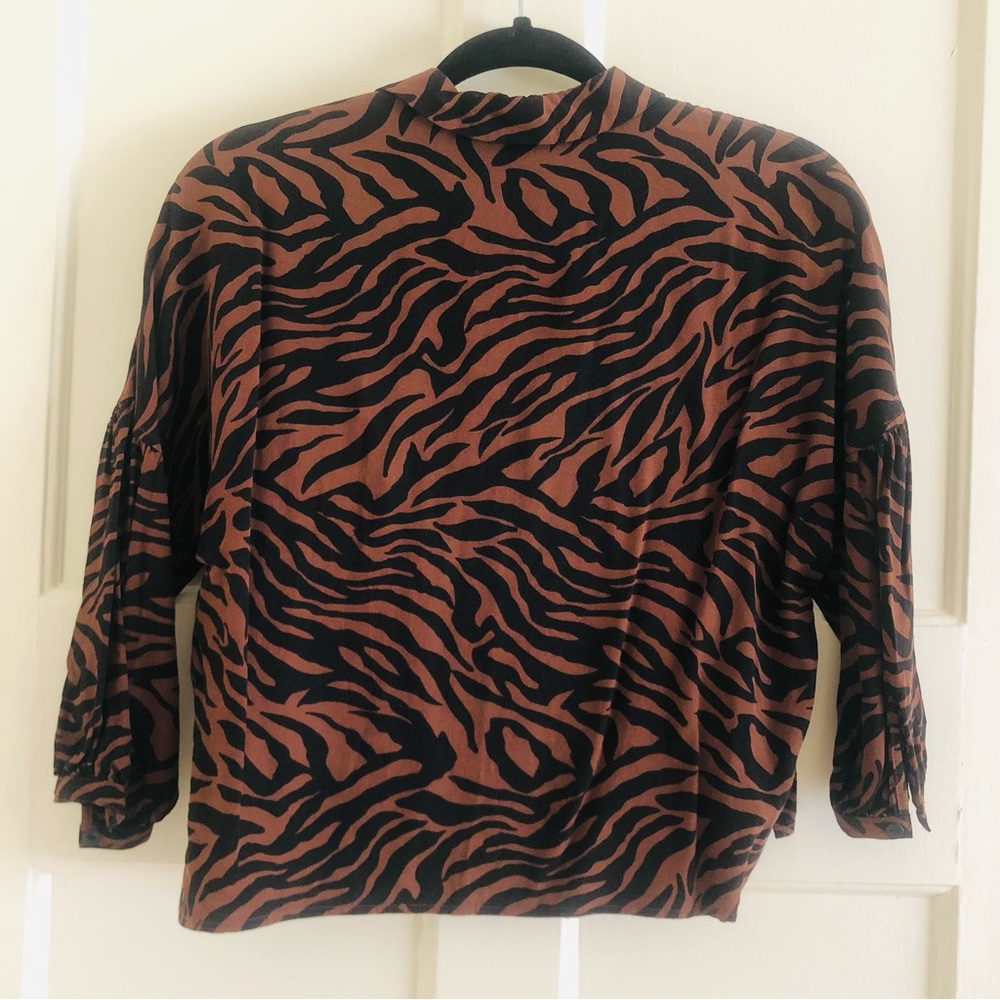 Zebra Print ButtonUp Blouse - Picture 7 of 8